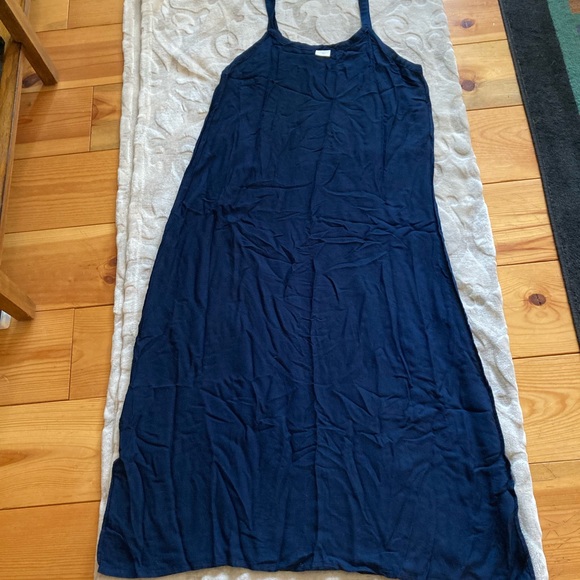 Rayon long navy dress - Picture 2 of 3